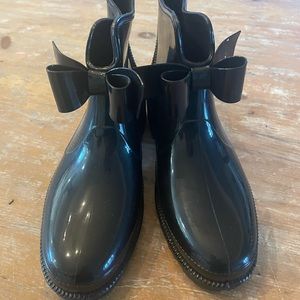 Rain boots